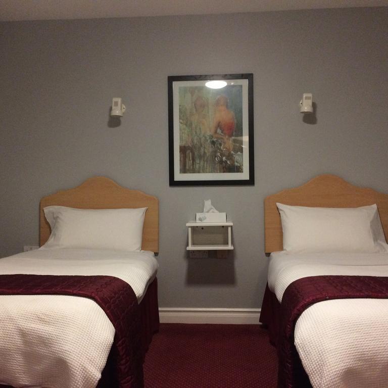 Sea Dew B&B Tullamore Exterior photo
